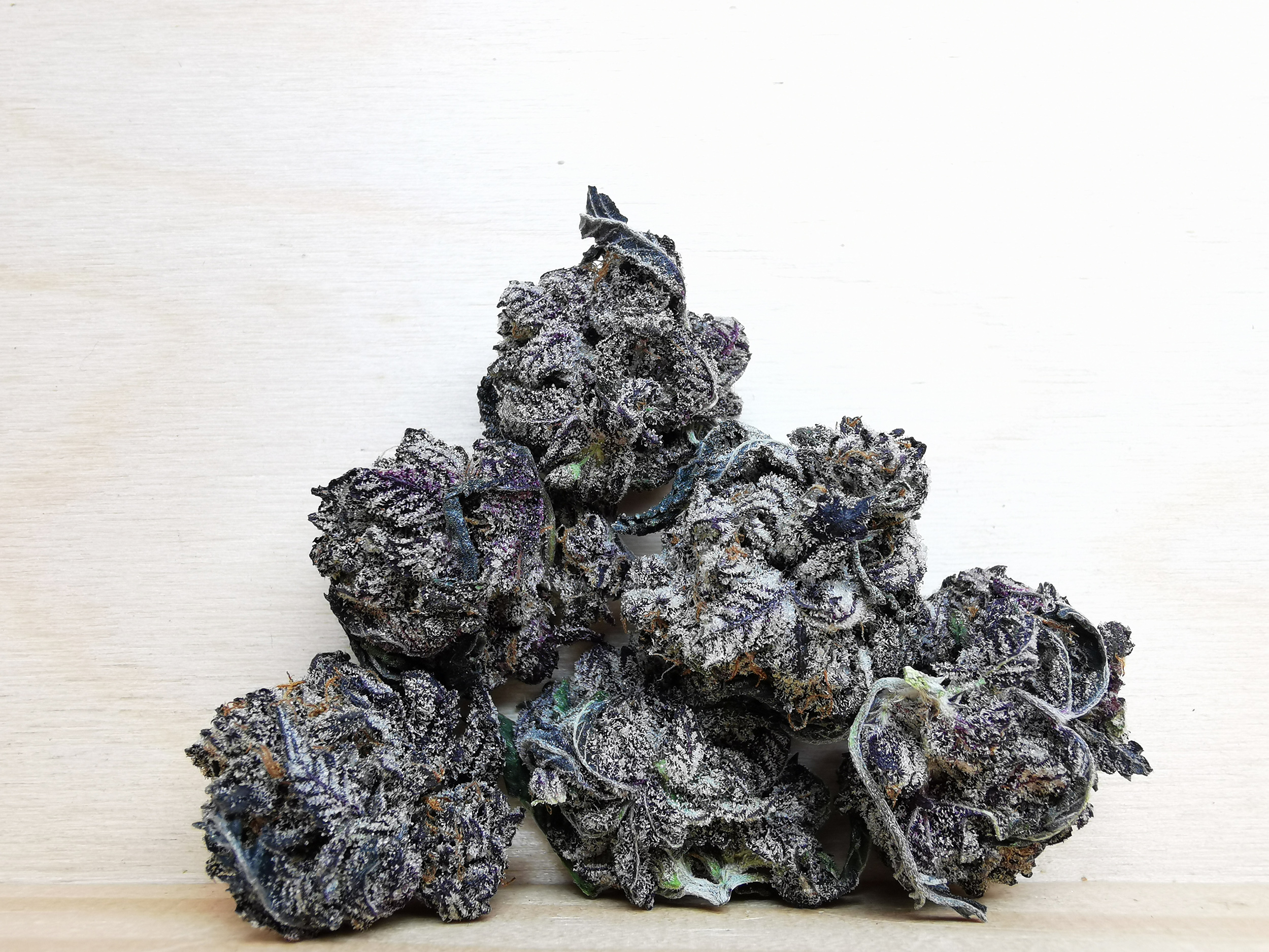 Black Cherry Truffle AAAA+